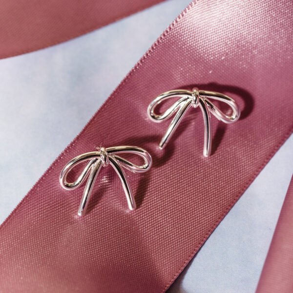 Bow Earrings (Gold or Silver)